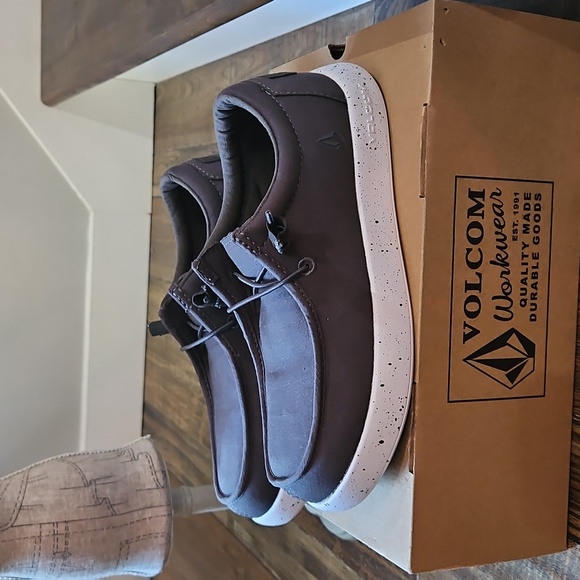 Volcom Shoes - New! Volcom Women's Durable Gray Canvas Casual Composite Toe Work Shoes. Size 7W